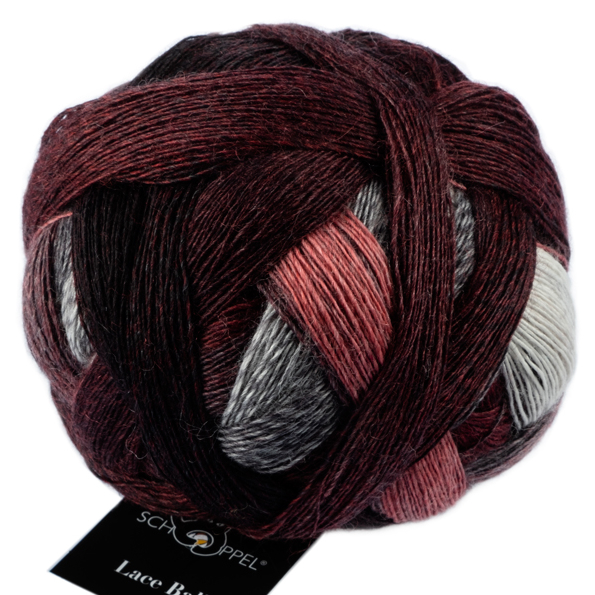Lace Ball von Schoppel