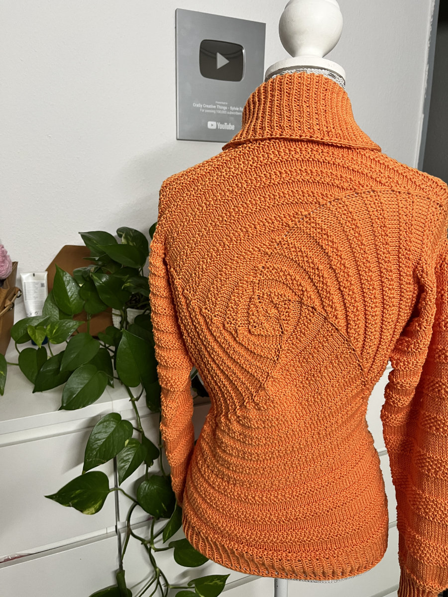 Rock and Roll - Unisex Pullover | Anleitung | Wollpaket mit Silk Golden Socks - 4-fach Sockenwolle  | Stricken | Sylvie Rasch