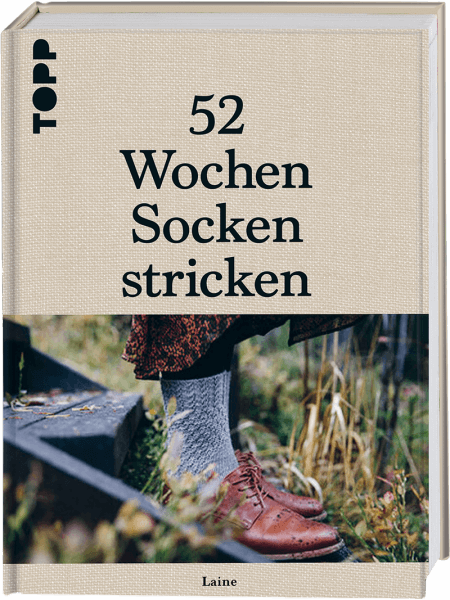 52 Wochen Socken stricken - Band 1 - Das außergewöhnlichste Sockenbuch aller Zeiten. Edler Leineneinband, Prägung und Lesebändchen
