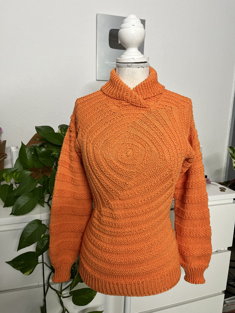 Rock and Roll - Unisex Pullover | Anleitung | Wollpaket mit Silk Golden Socks - 4-fach Sockenwolle  | Stricken | Sylvie Rasch