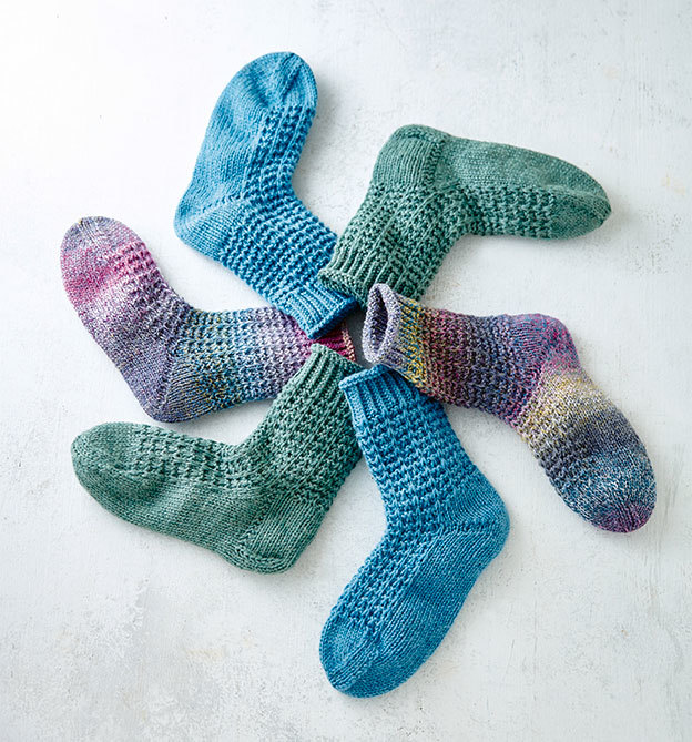 ARD Buffet Strickbuch - Pullover, Tücher, Accessoires, Socken und Home-Deko aus der beliebten Sendung der ARD. Mit Strickschule und Blick hinter die Kulissen